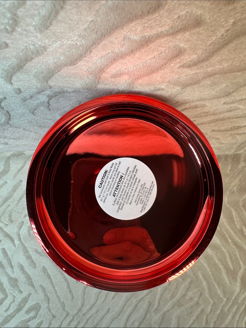 New! Bath & Body Works Christmas Glossy Red 3 Wick Candle Holder - Picture 2 of 4